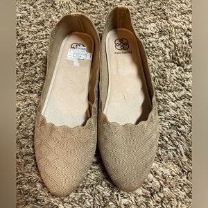 Daisy Fuentes, Stretchy Flats, Tan, 9M, EUC